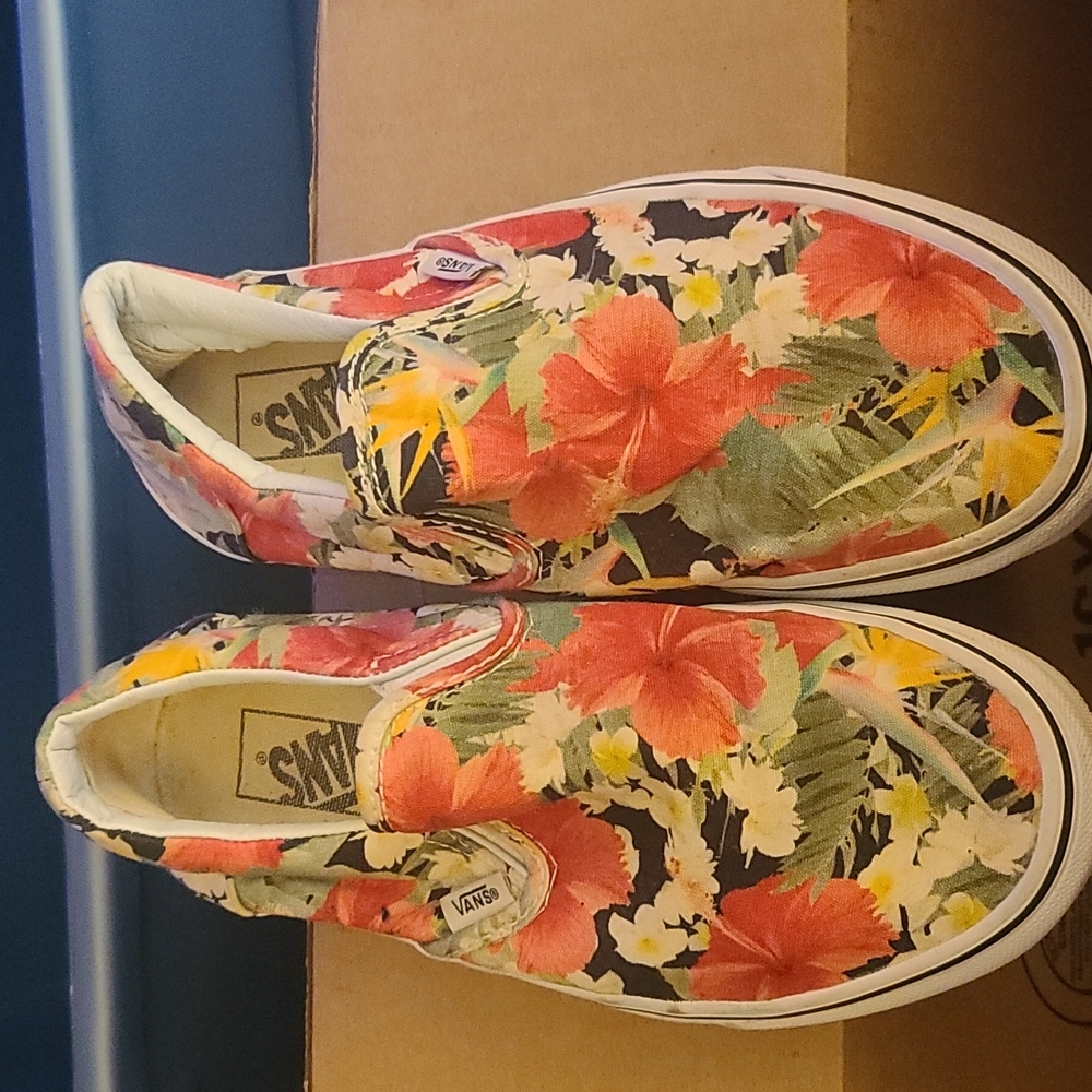 vans women's size 9 hawaiin print